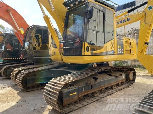 Komatsu PC 220-8 Kāpurķēžu ekskavatori