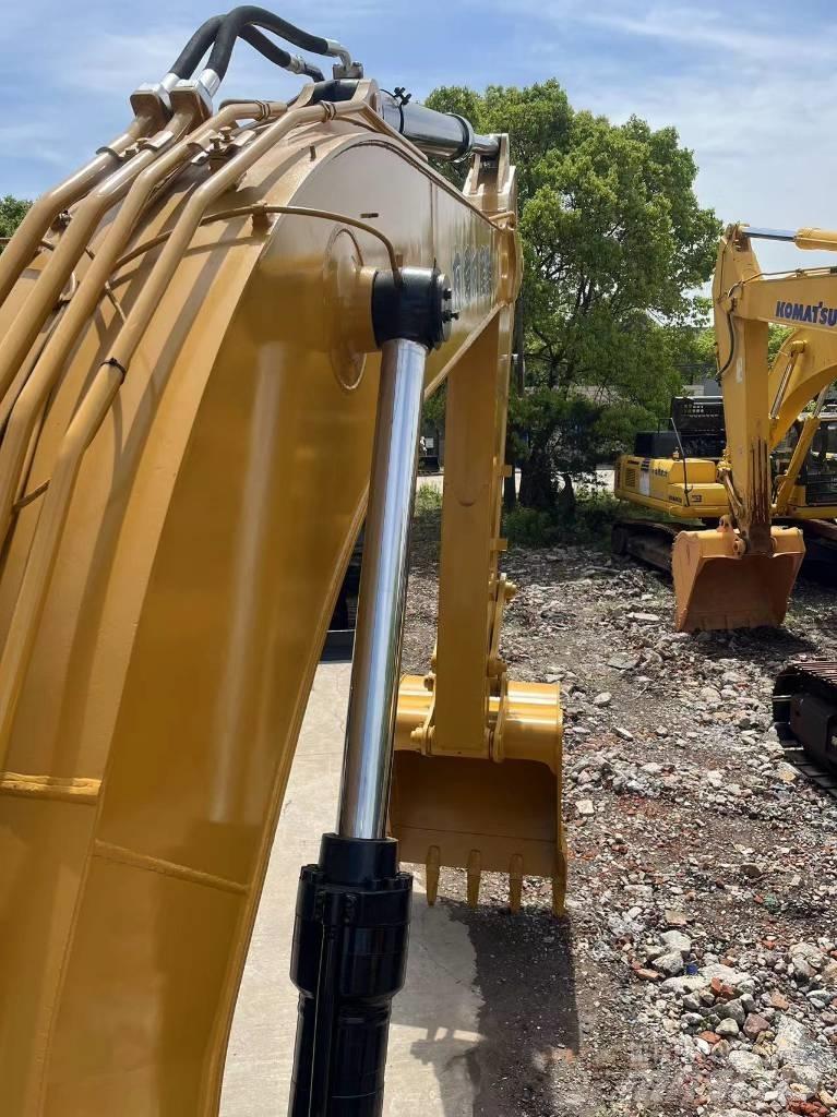 CAT 325 D Kāpurķēžu ekskavatori