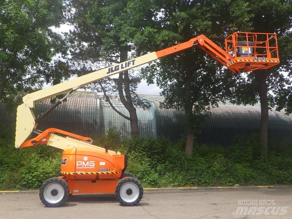 JLG 600AJ Strēles pacēlāji