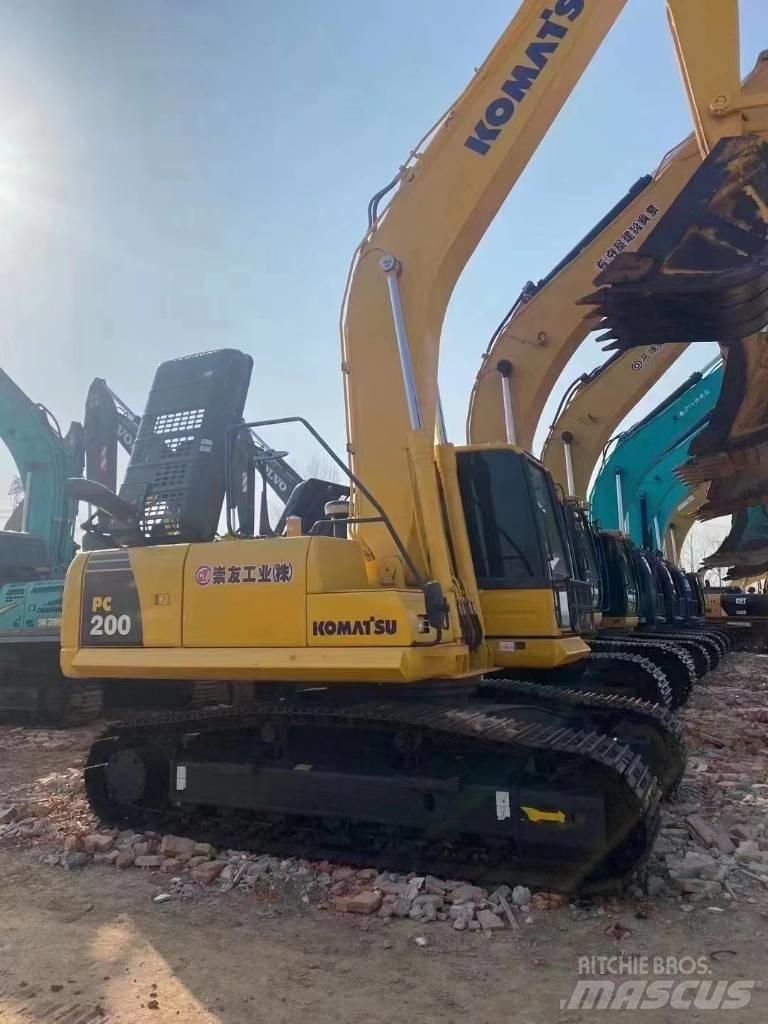 Komatsu pc200 Kāpurķēžu ekskavatori