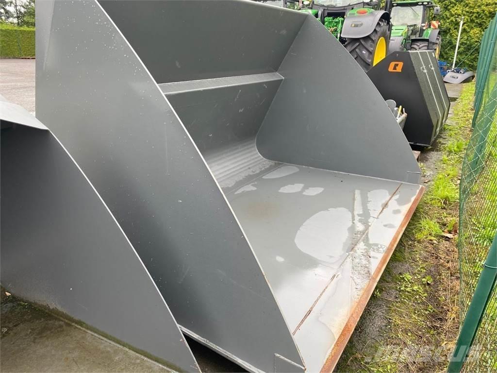Kramer 2500 mm Frontālo iekrāvēju papildaprīkojums