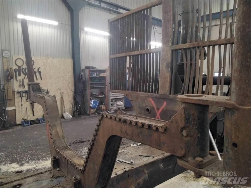 Valmet 890 Citas sastāvdaļas