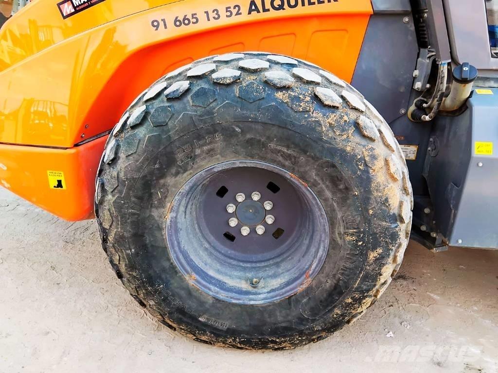 Hamm H 16 i Vienvalča grunts veltņi
