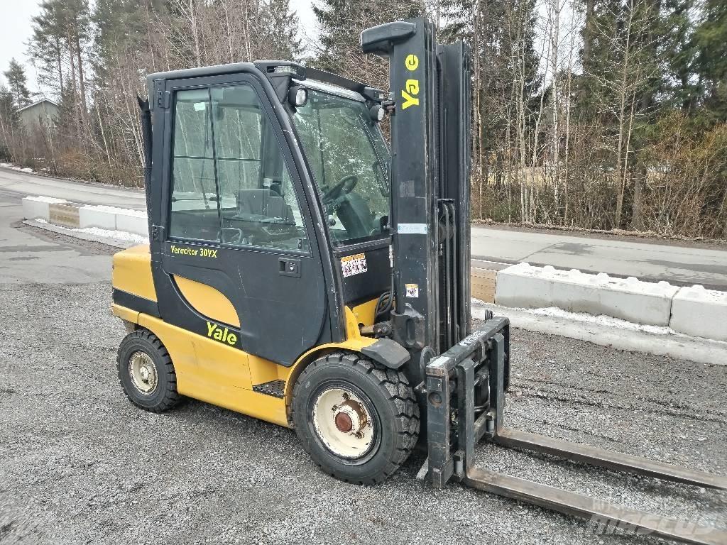 Yale GDP30VX E2345 Tehnika ar dīzeļa dzinēju