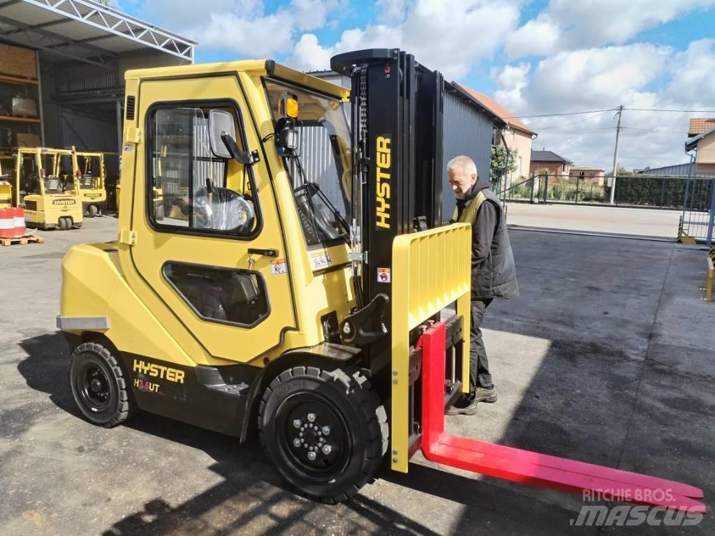 Hyster H 3.5UT Tehnika ar dīzeļa dzinēju