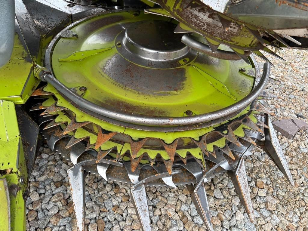 CLAAS Orbis 750 Ražas novākšanas galvas