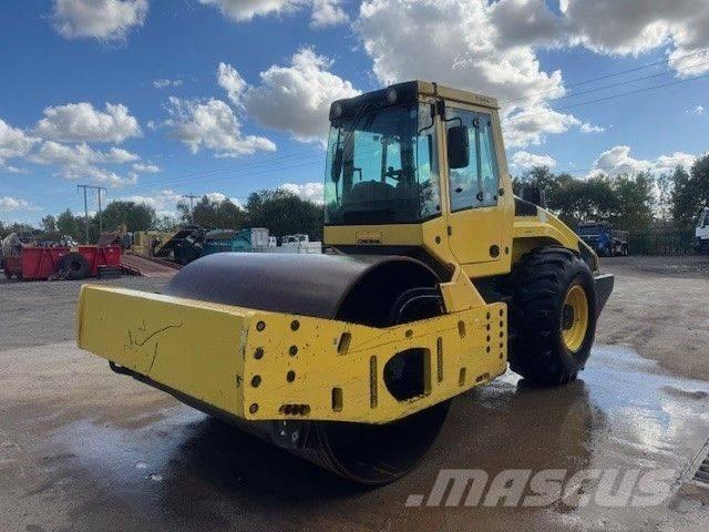 Bomag BW 216 DH-4i Vienvalča grunts veltņi