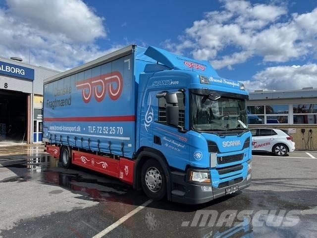 Scania P 370 Tents