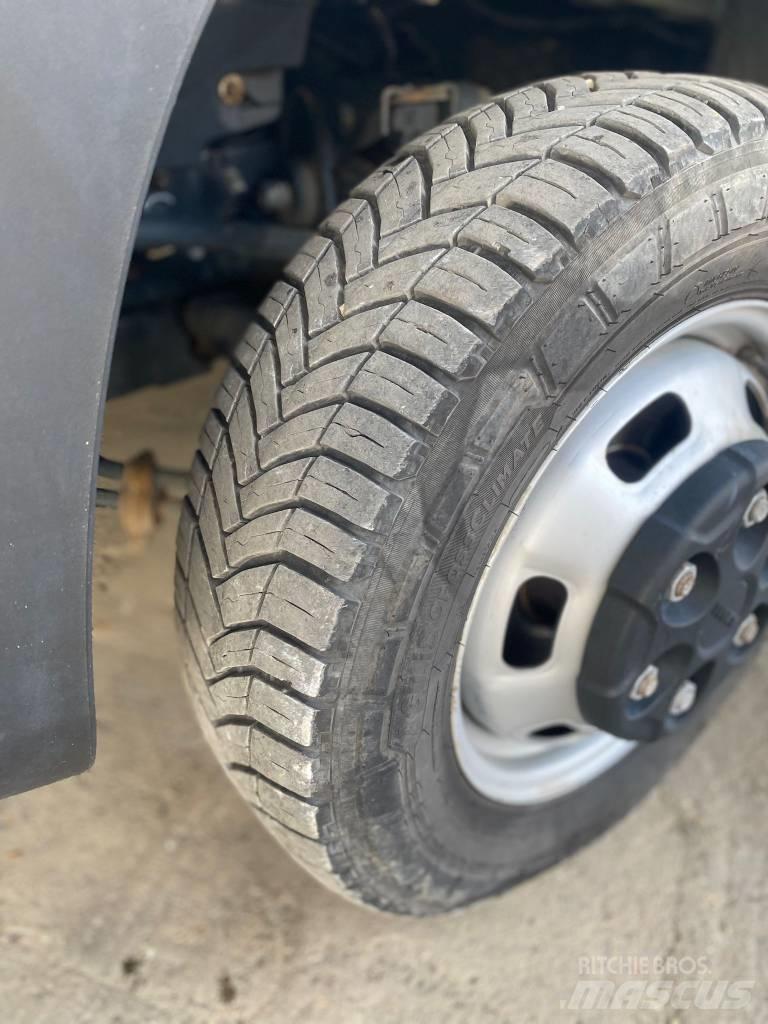 Iveco Daily 35 C18 Furgons