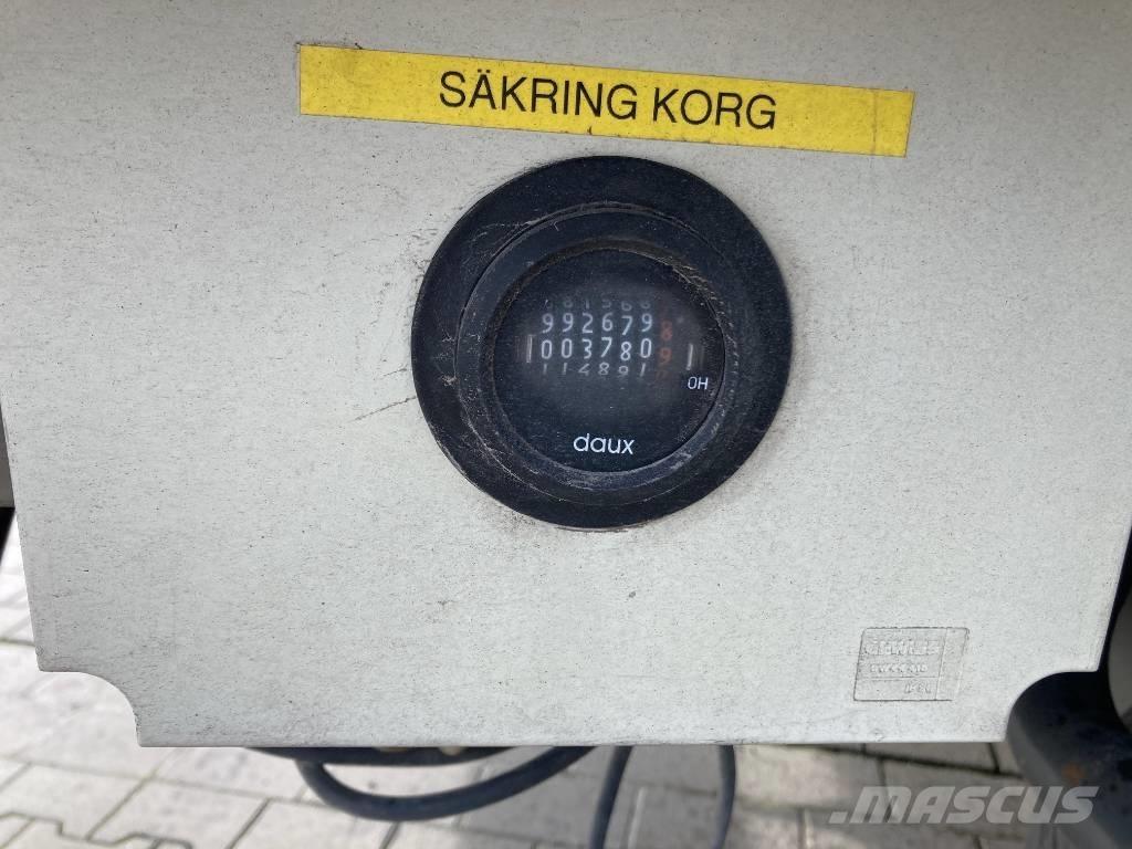 Multitel MT 182 DS Pacēlāji uz automašīnas bāzes