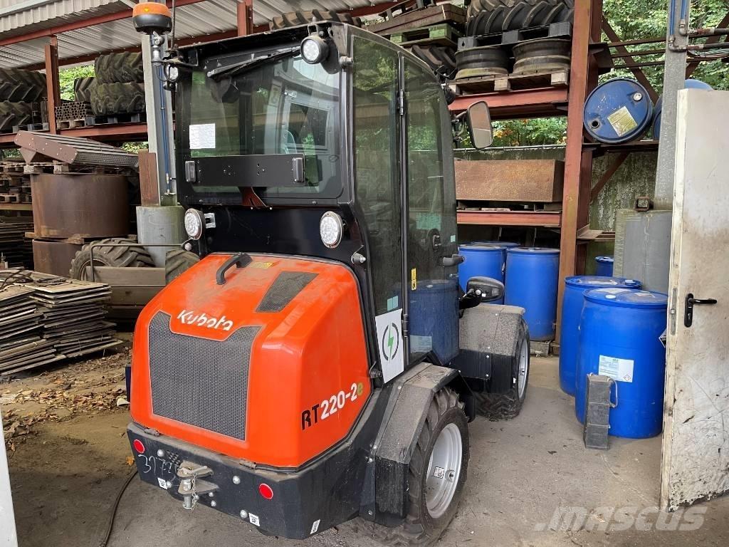 Kubota RT220-2e Iekrāvēji uz riteņiem