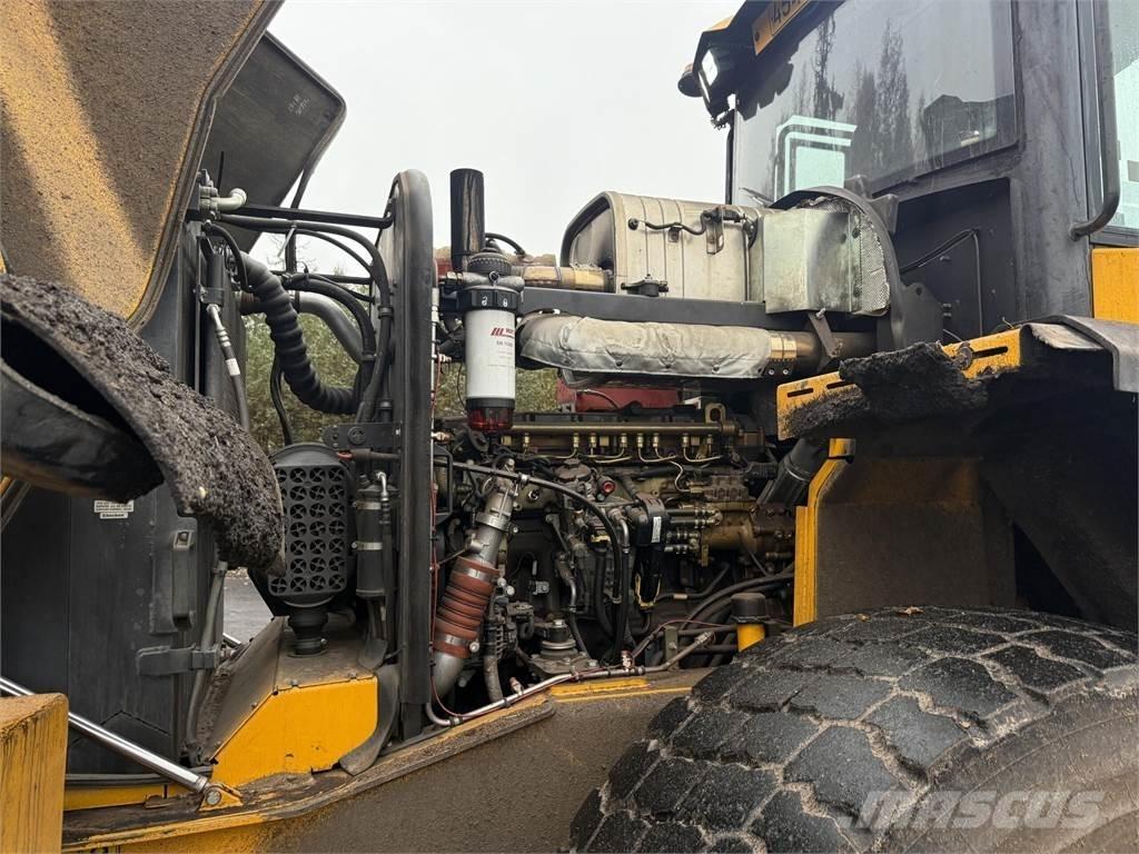 JCB 457HT Iekrāvēji uz riteņiem