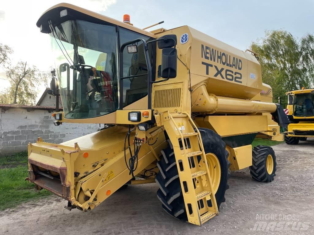 New Holland TX 62 Ražas novākšanas kombaini