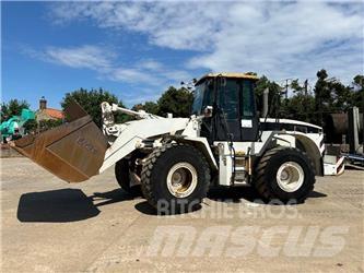 CAT 962 G Iekrāvēji uz riteņiem