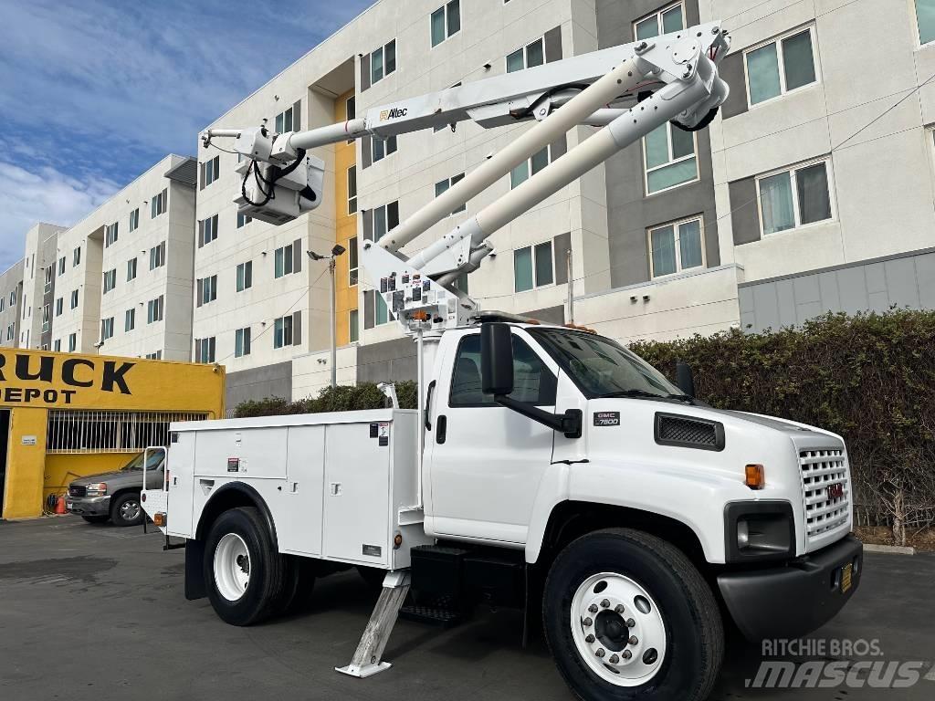 GMC Topkick C 7500 Smagās mašīnas ar celtni