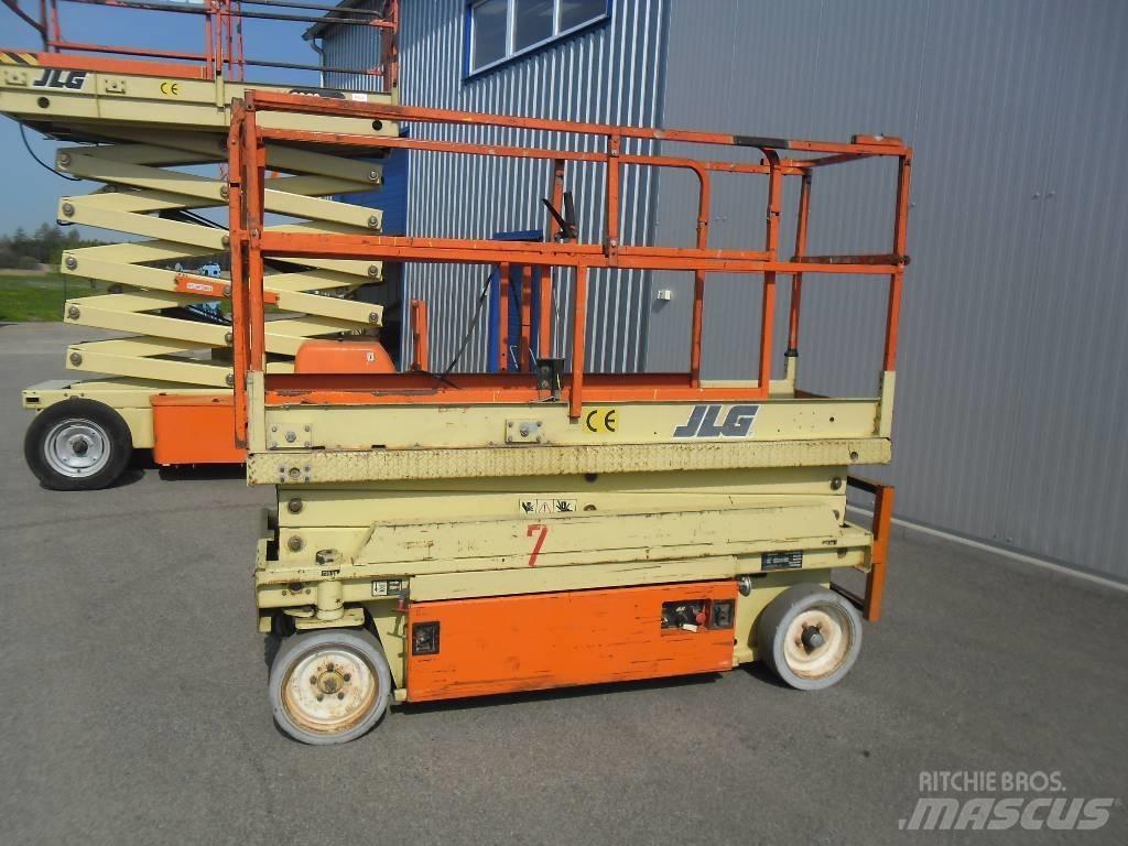 JLG 2033 E Šķerveida pacēlāji