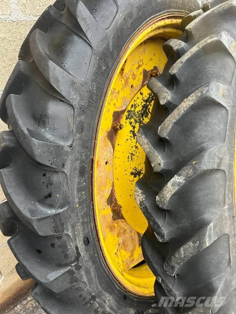 Alliance 230/95R44 Riepas, riteņi un diski