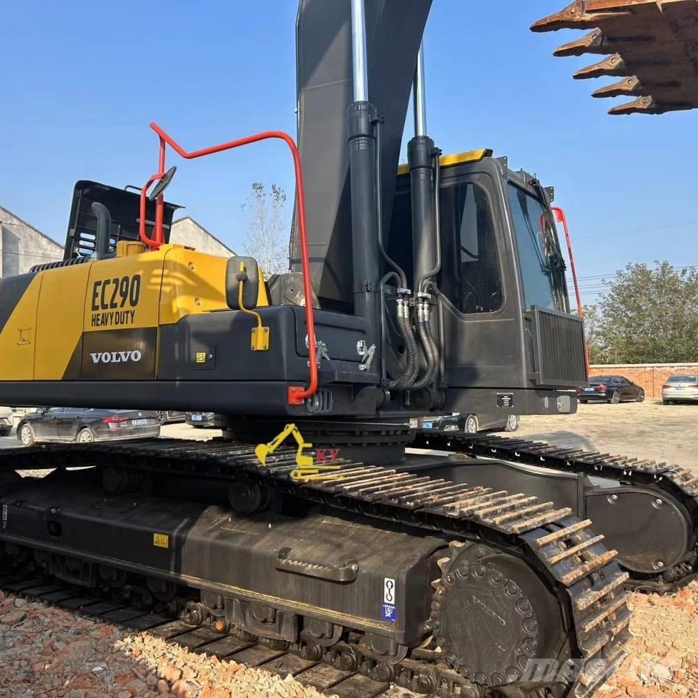 Volvo 290 Kāpurķēžu ekskavatori