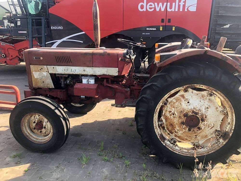 IH 453 Traktori