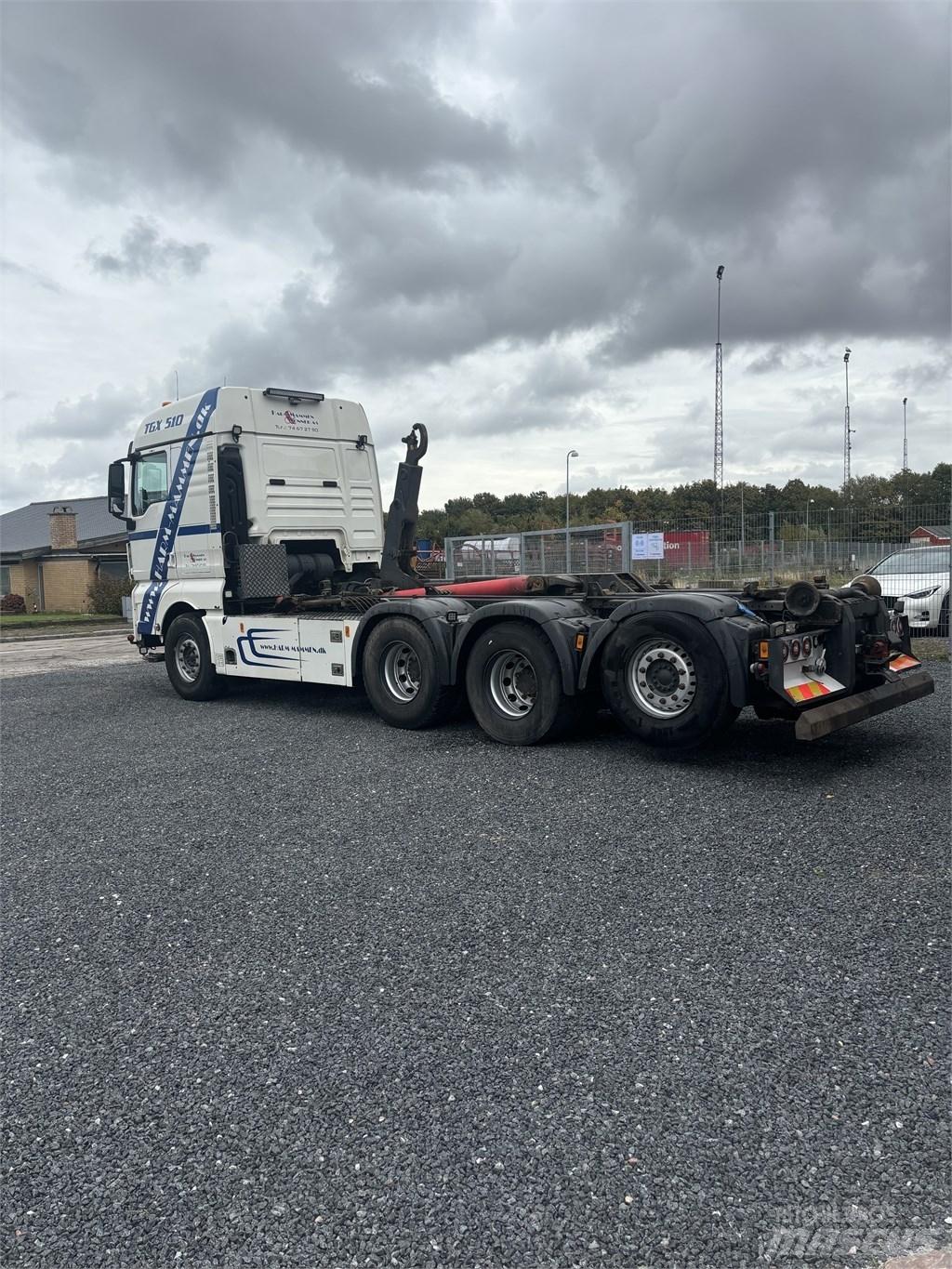 MAN TGX 35.510 Treileri ar āķi