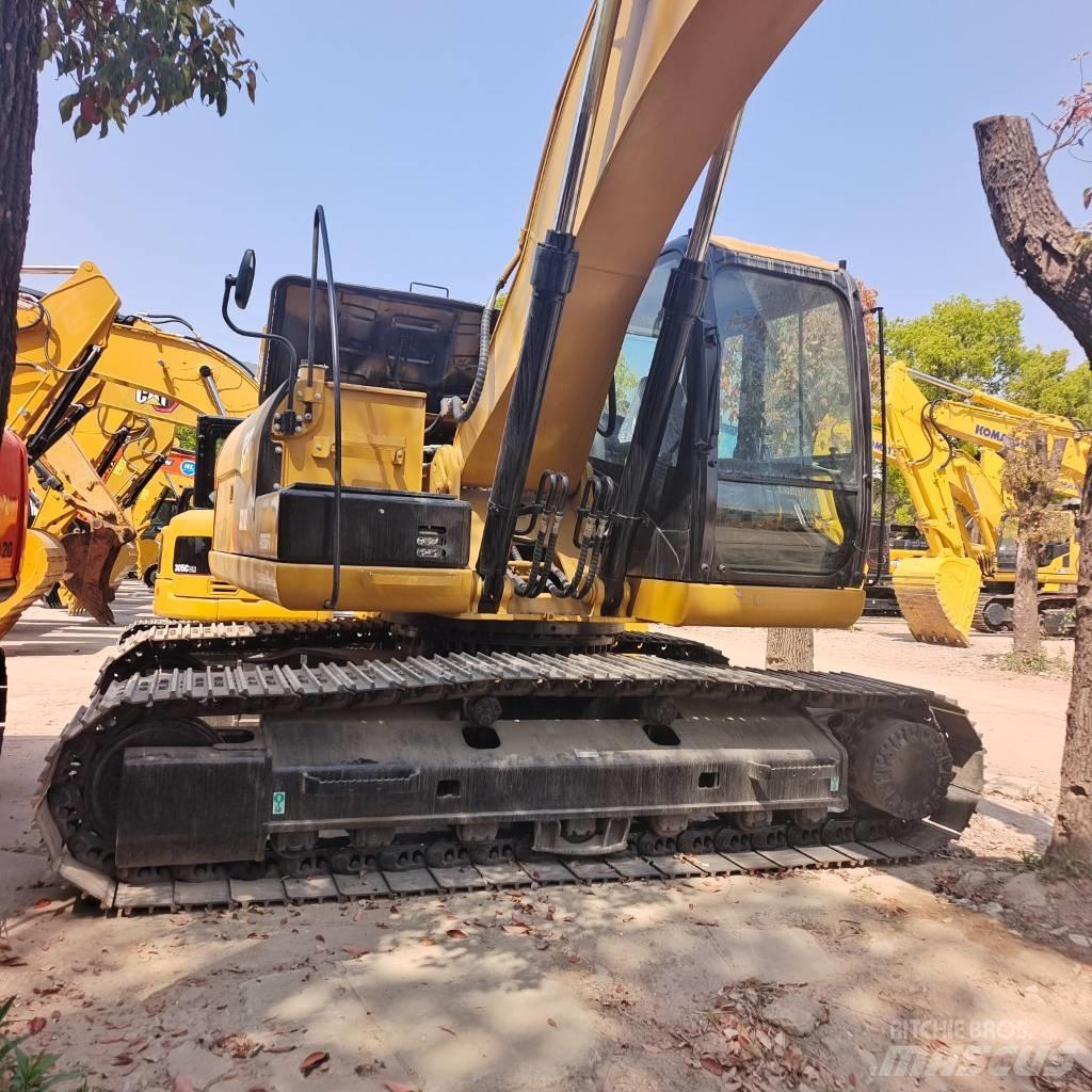 CAT 320 D Kāpurķēžu ekskavatori