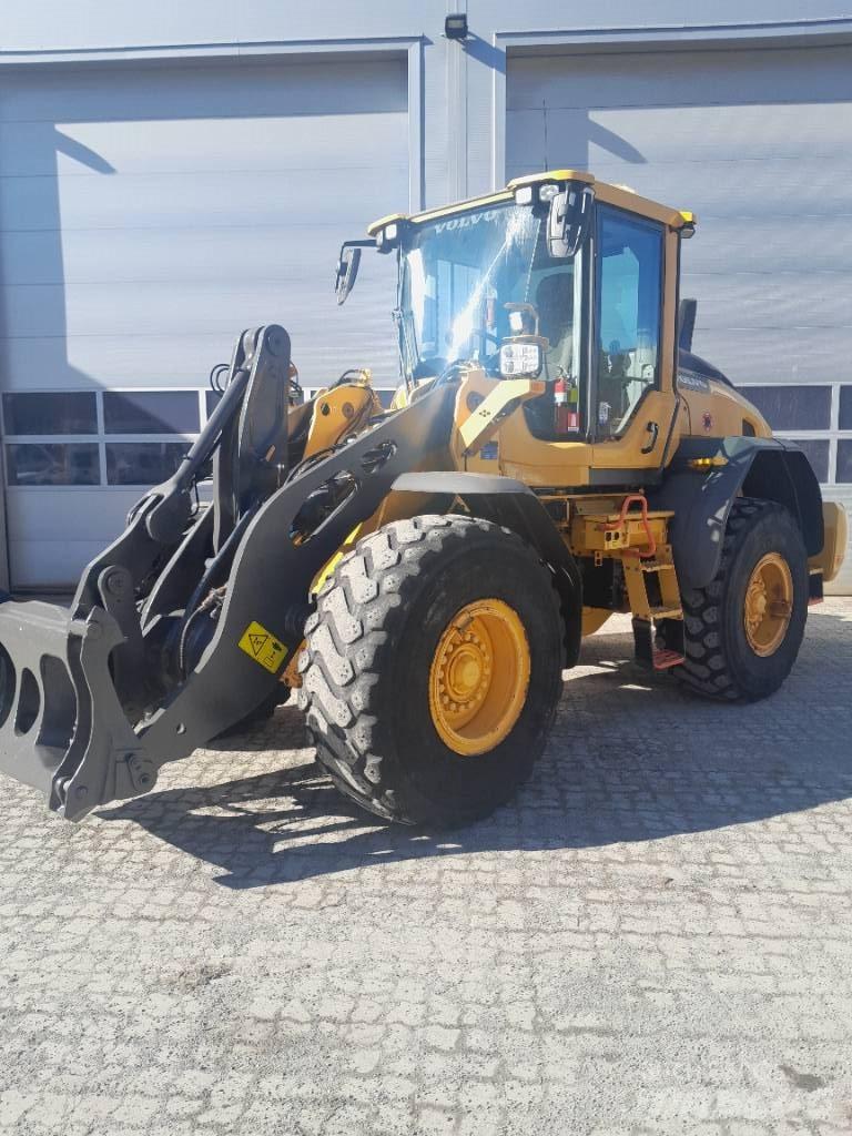 Volvo L90H Iekrāvēji uz riteņiem