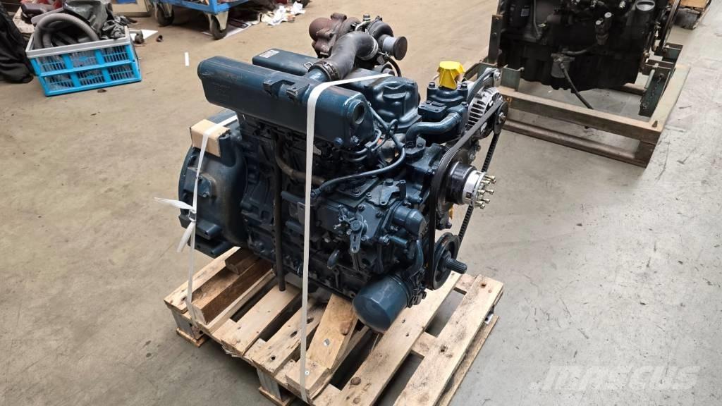 Kubota V2403-T Dzinēji