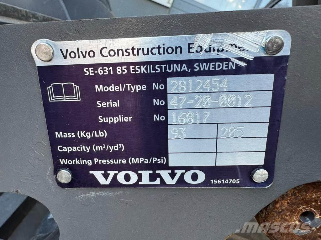Volvo L30G Iekrāvēji uz riteņiem