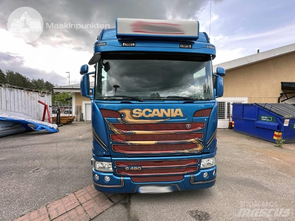 Scania G 490 Smagās mašīnas ar celtni