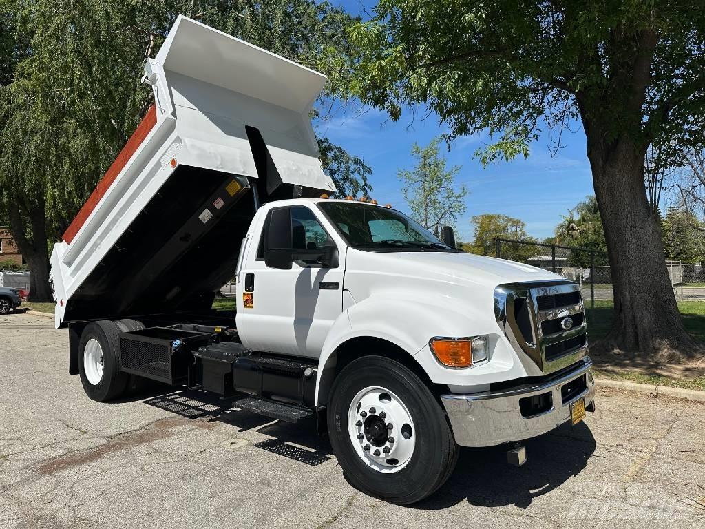 Ford F 750 SD Pašizgāzējs