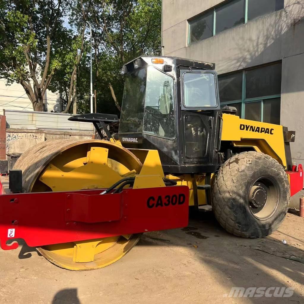 Dynapac CA 30 D Vienvalča grunts veltņi