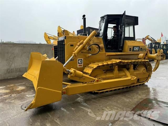 CAT D 7 G Kāpurķēžu buldozeri