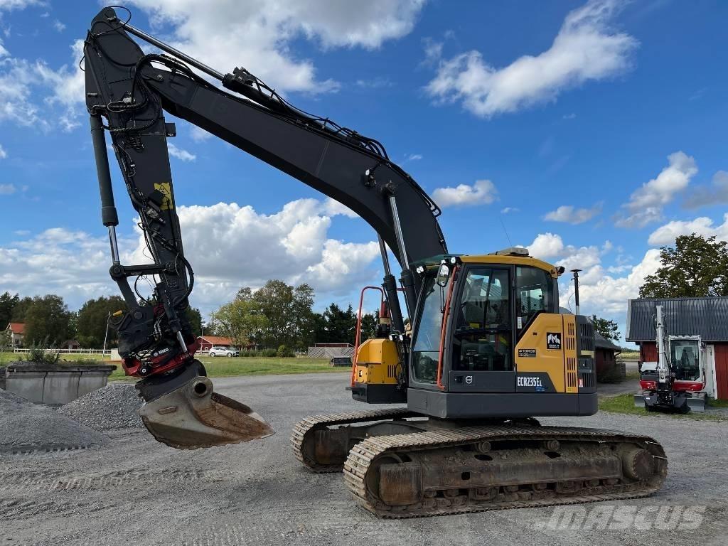 Volvo ECR 235 EL Kāpurķēžu ekskavatori