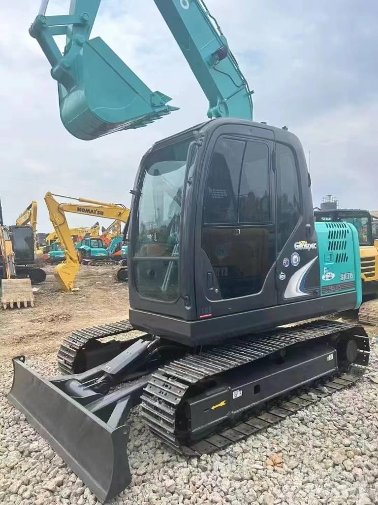Kobelco SK 75 Vidēja lieluma ekskavatori 7 t - 12 t