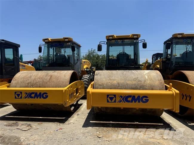 XCMG XS 223 J Vienvalča grunts veltņi