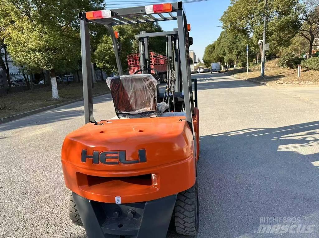Heli CPC35 Tehnika ar dīzeļa dzinēju