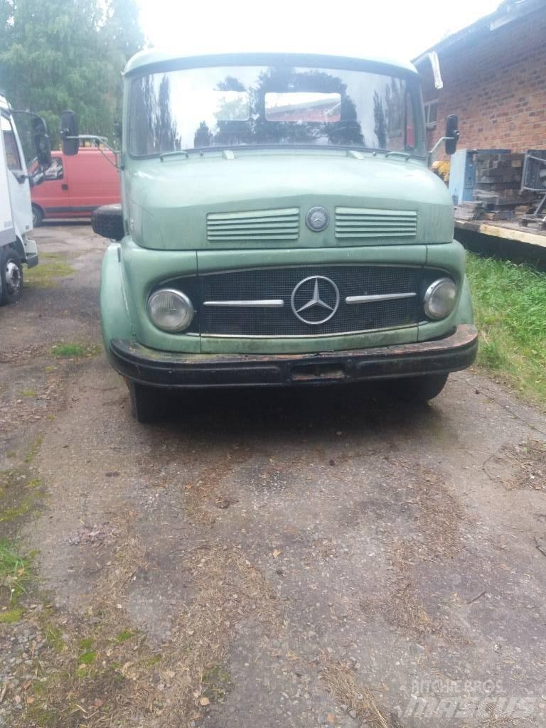 Mercedes-Benz 1113 Pašizgāzējs