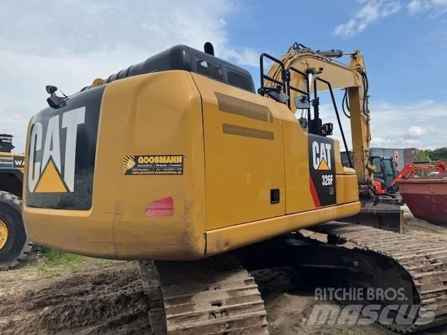 CAT 326 F L Kāpurķēžu ekskavatori