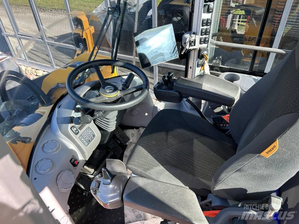 Volvo L 180 H Iekrāvēji uz riteņiem