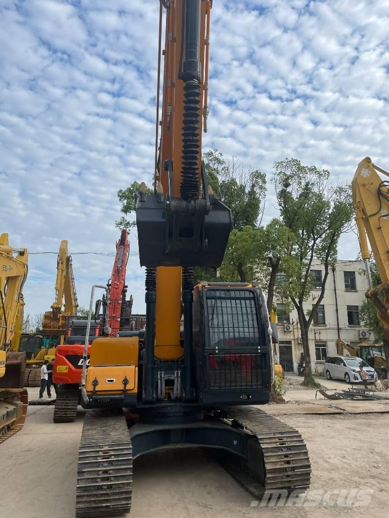 Hyundai 220LC-9S Vidēja lieluma ekskavatori 7 t - 12 t