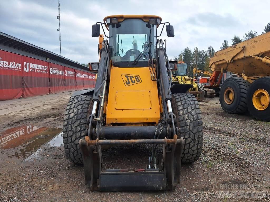 JCB 416 HT Iekrāvēji uz riteņiem