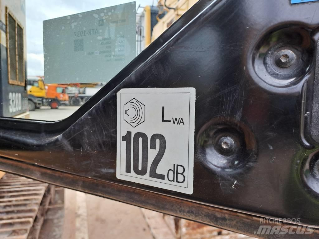 CAT 328 D LCR Kāpurķēžu ekskavatori