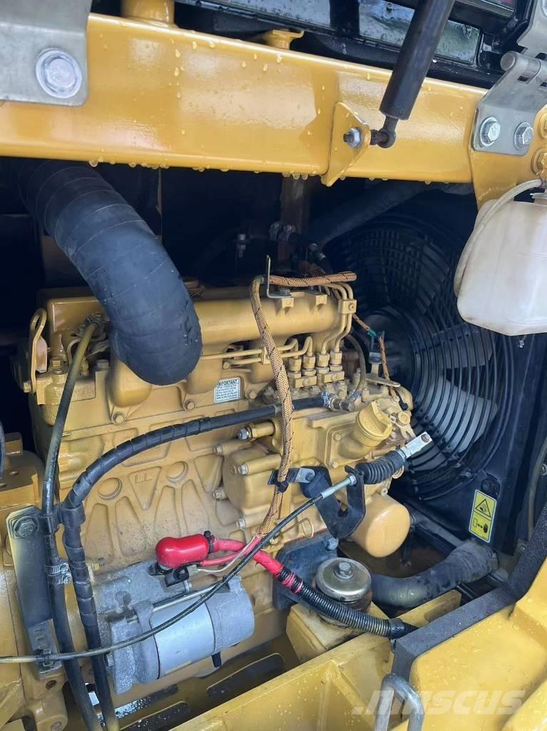 CAT 305.5 E2 Mini ekskavatori < 7 t