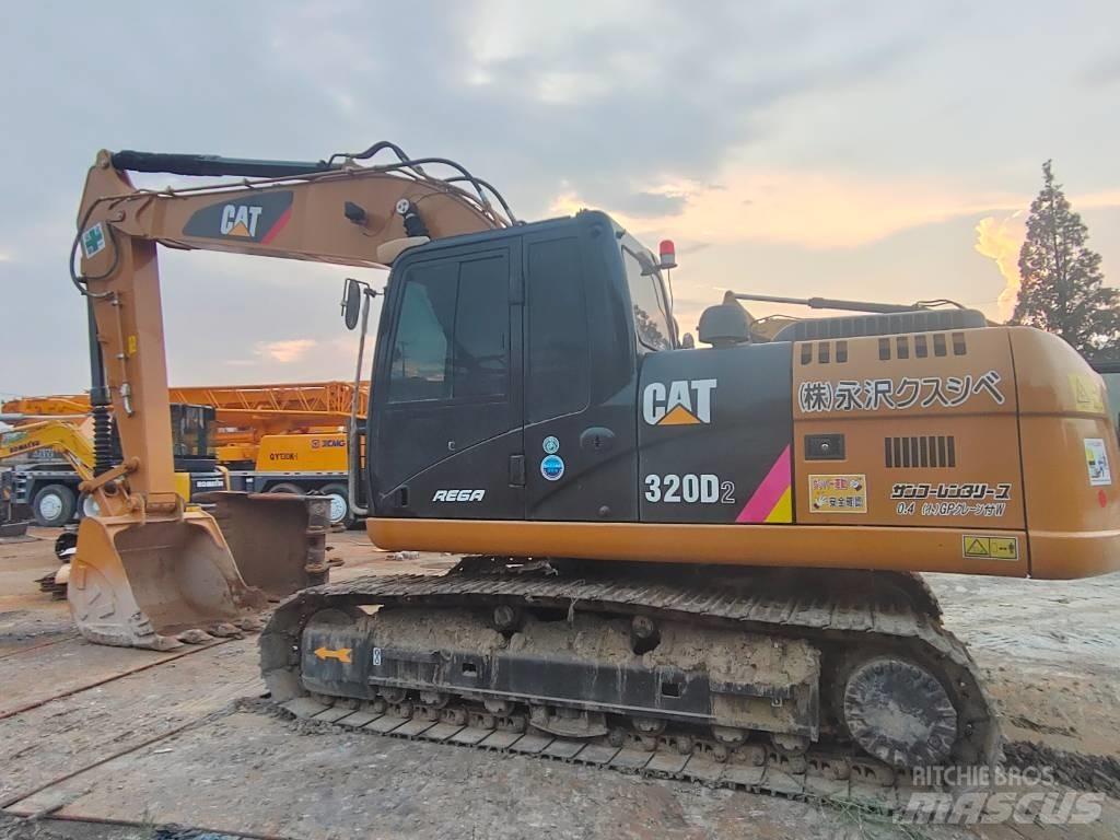 CAT CAT 320D2 Kāpurķēžu ekskavatori