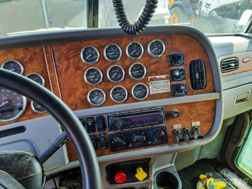 Peterbilt 379 Pašizgāzējs