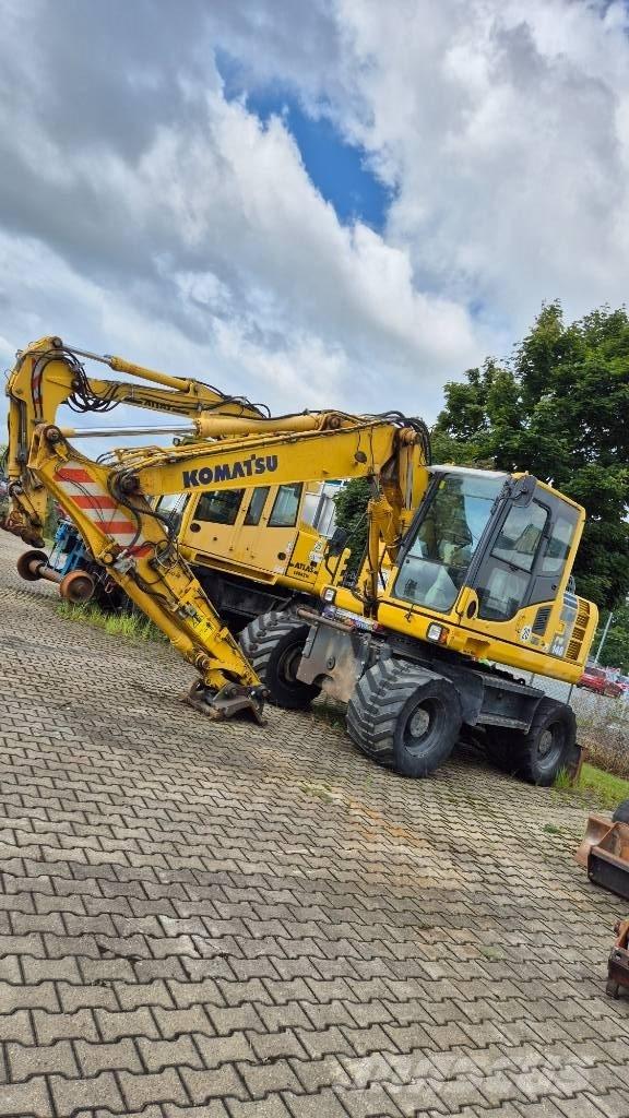 Komatsu PW148-8 Ekskavatori uz riteņiem