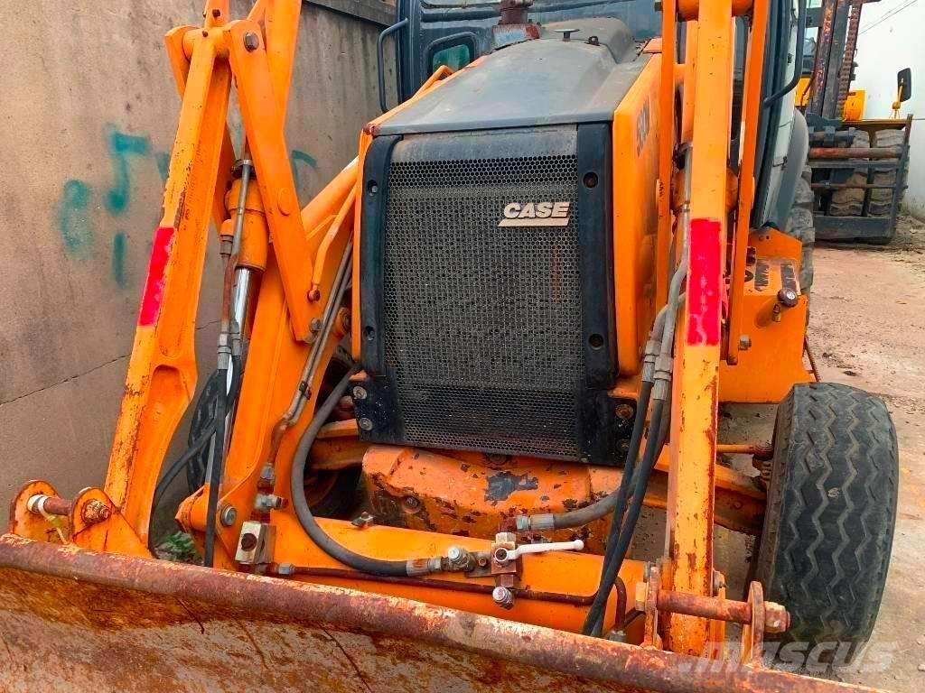 CASE 580 M Ekskavatori-iekrāvēji