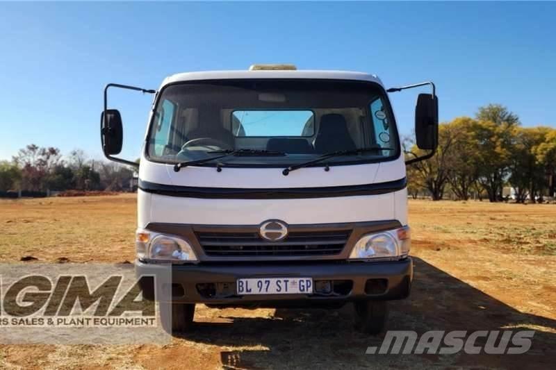 Hino 300 Roll Back Citi
