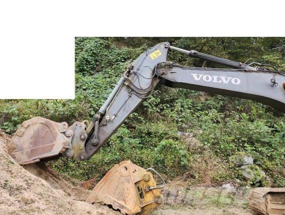 Volvo EC 290 BL Kāpurķēžu ekskavatori