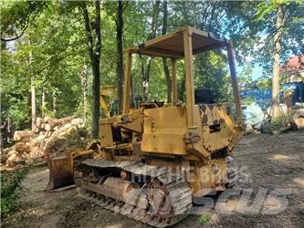 Komatsu D 31 A-17 Kāpurķēžu buldozeri